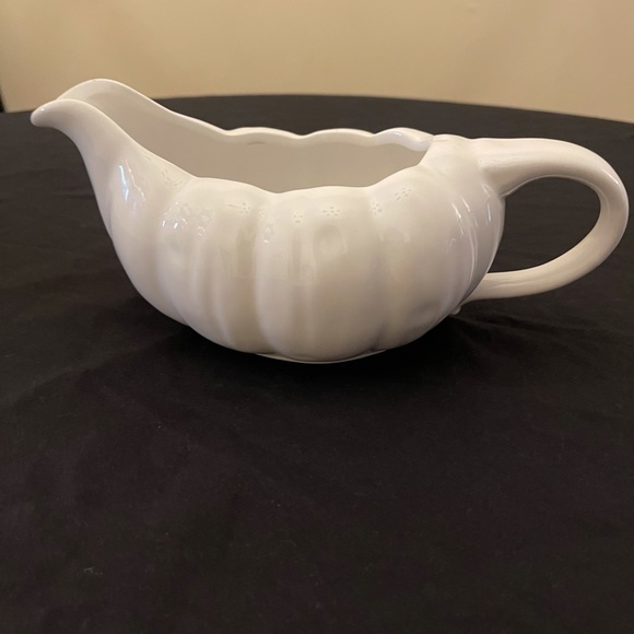 Gravy Boat - Picture 3 of 4